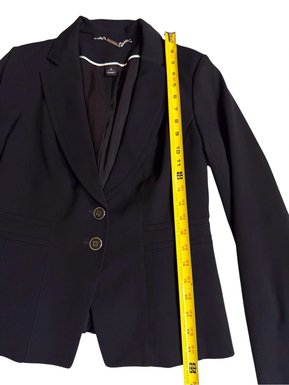 White House Black Market Women's Black Tailored Two-Button Blazer size 6 EUC